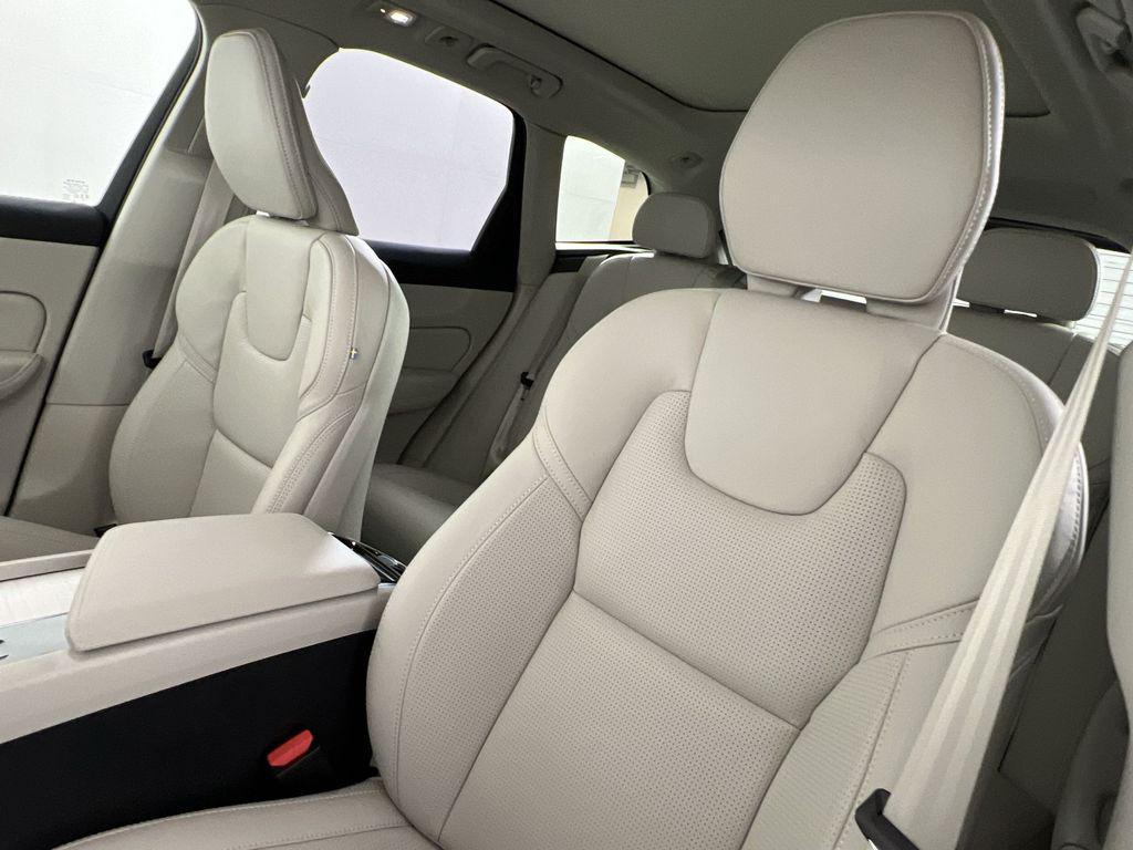 new 2026 Volvo XC60 car, priced at $65,560
