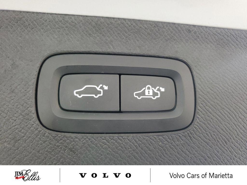 used 2020 Volvo XC90 car, priced at $23,761