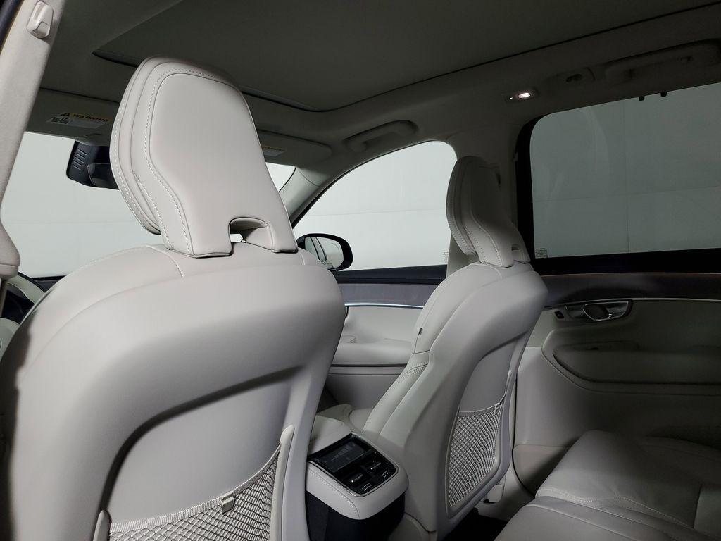 new 2026 Volvo XC90 car, priced at $79,239