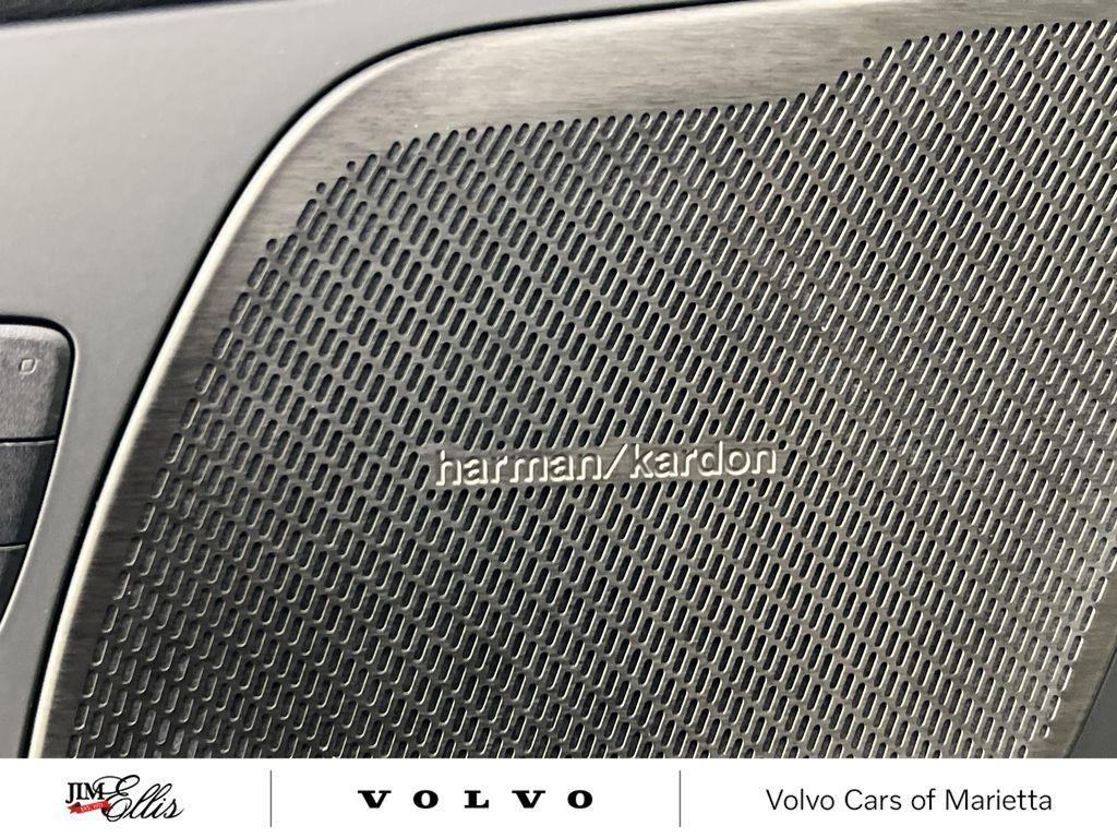 new 2026 Volvo XC60 car, priced at $63,935