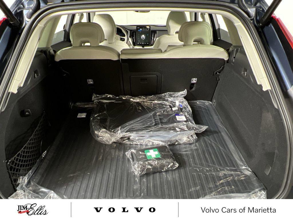 new 2026 Volvo XC60 car, priced at $63,135