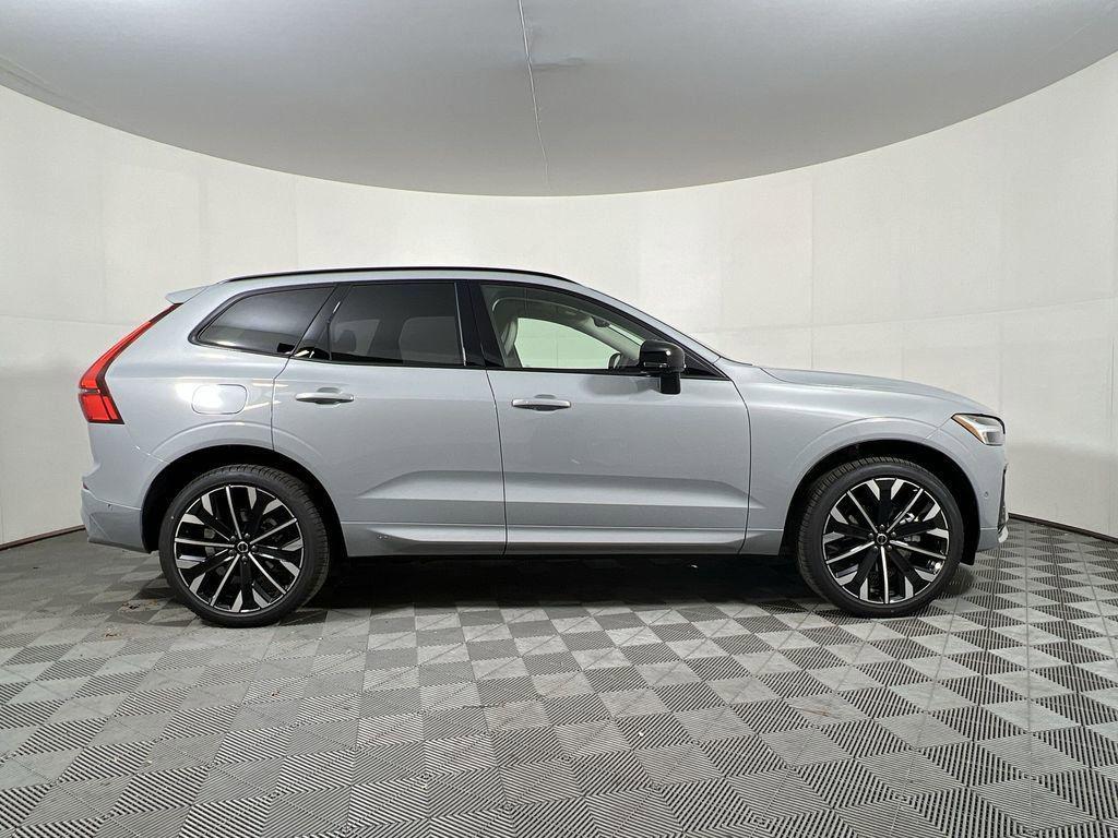 new 2026 Volvo XC60 car, priced at $63,935
