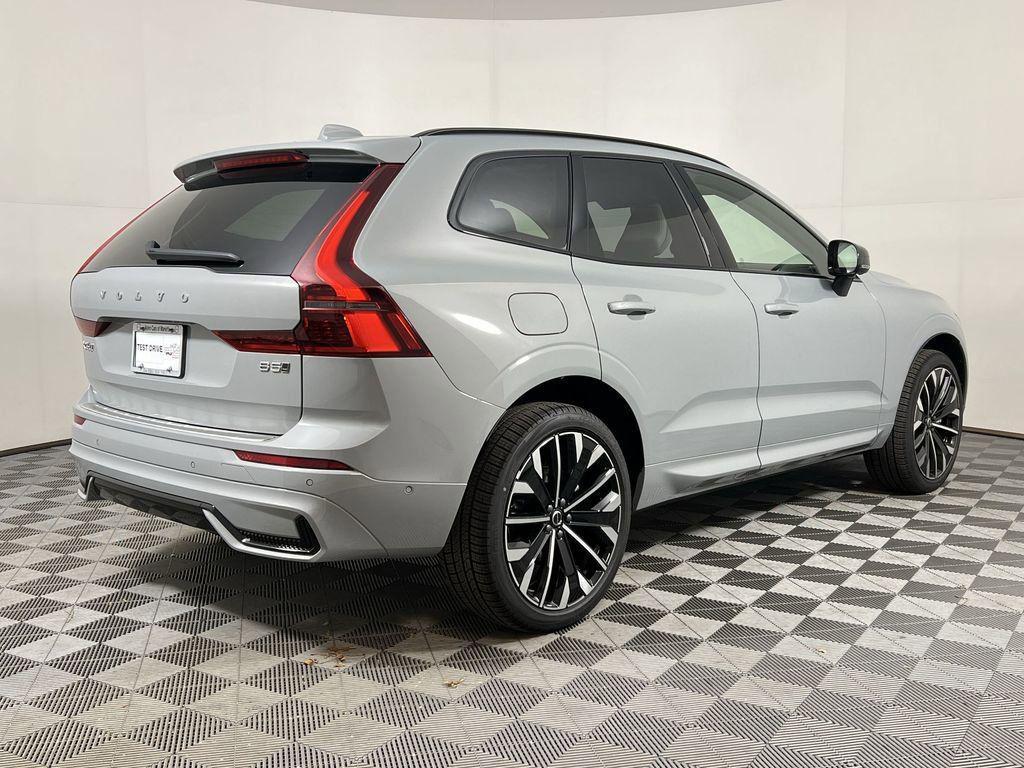new 2026 Volvo XC60 car, priced at $63,935