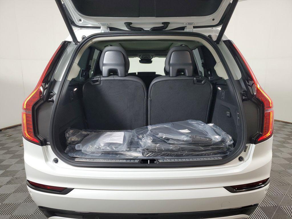 new 2026 Volvo XC90 car, priced at $78,914
