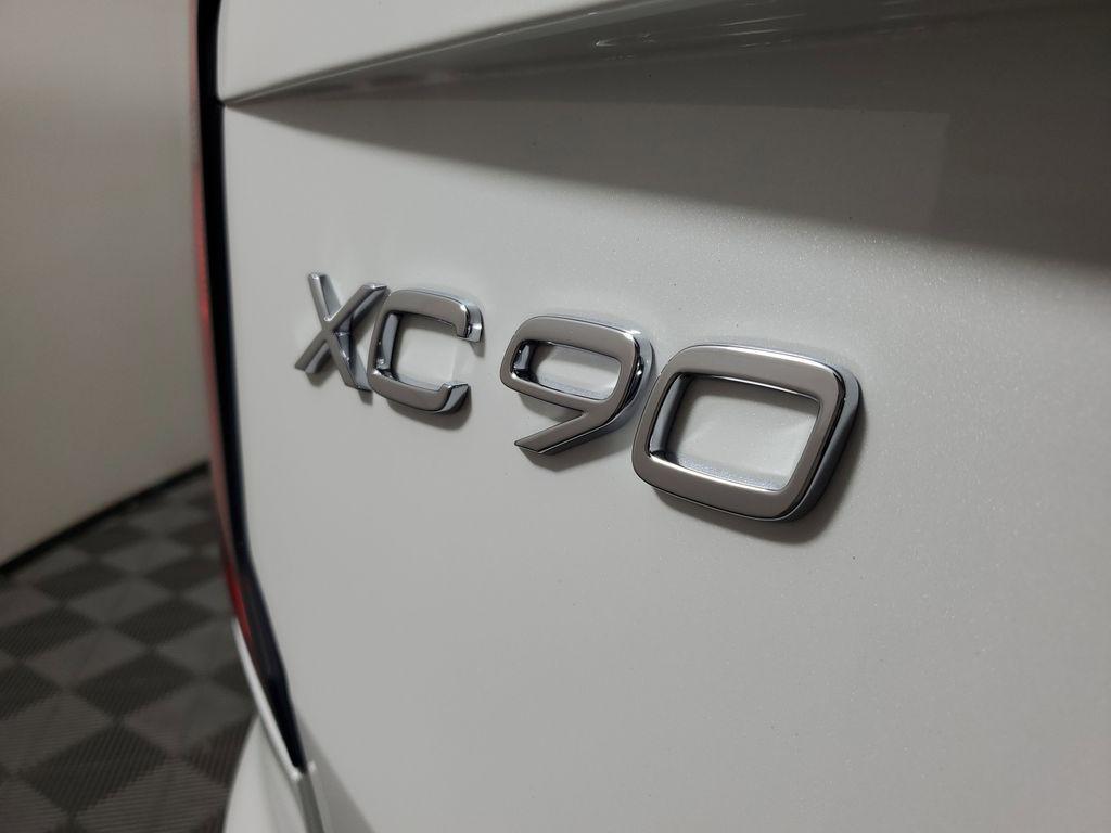 new 2026 Volvo XC90 car, priced at $78,914