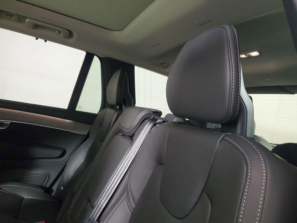 new 2026 Volvo XC90 car, priced at $78,914