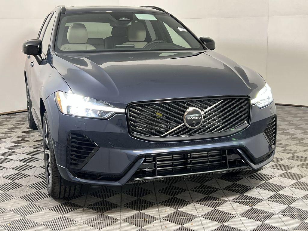 new 2026 Volvo XC60 Plug-In Hybrid car, priced at $70,084