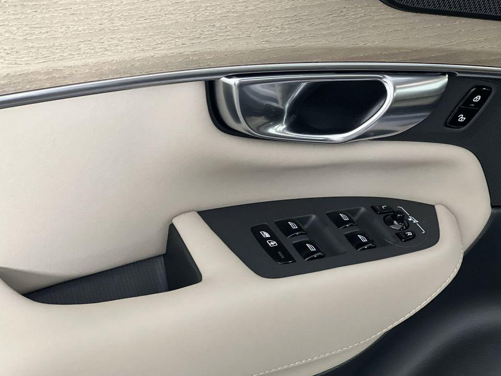 new 2026 Volvo XC90 car, priced at $78,510