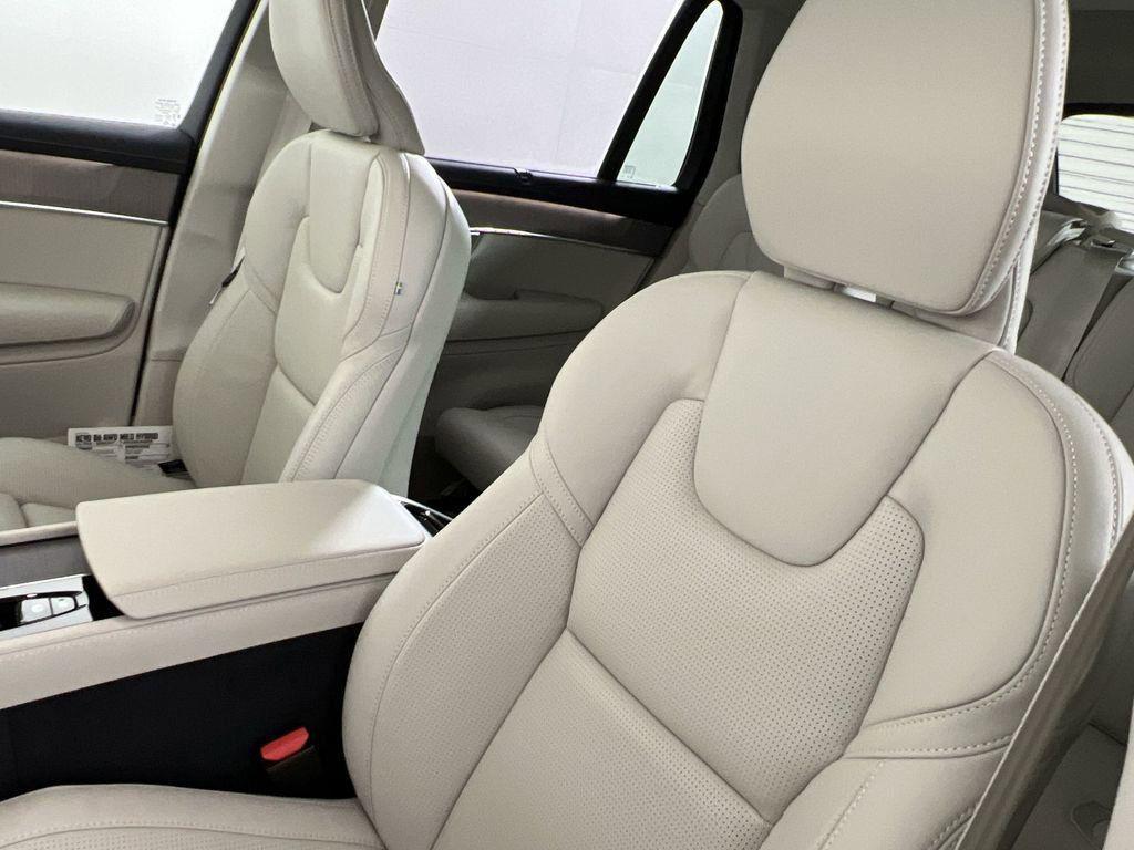 new 2026 Volvo XC90 car, priced at $75,954