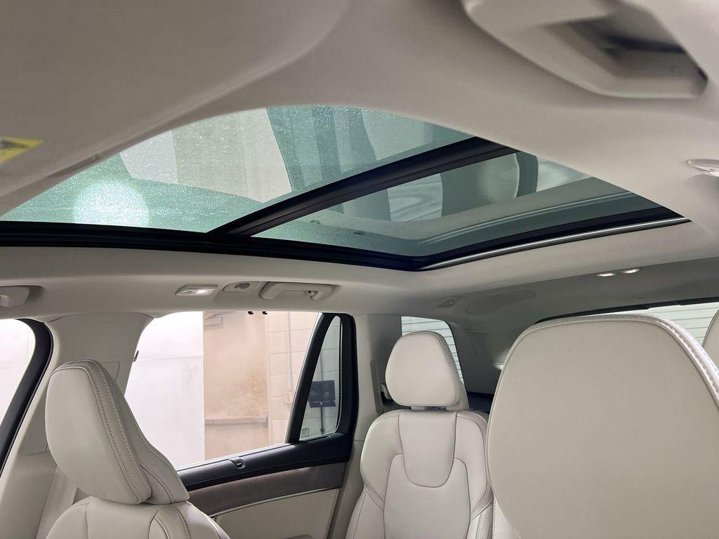 new 2026 Volvo XC90 car, priced at $75,954