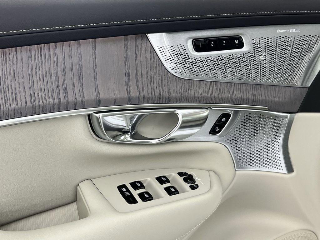 new 2026 Volvo XC90 car, priced at $78,880