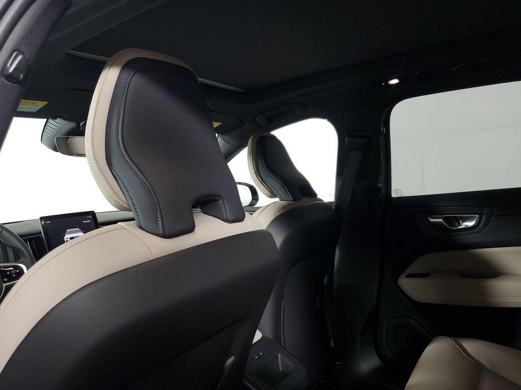 new 2026 Volvo XC60 car, priced at $58,105