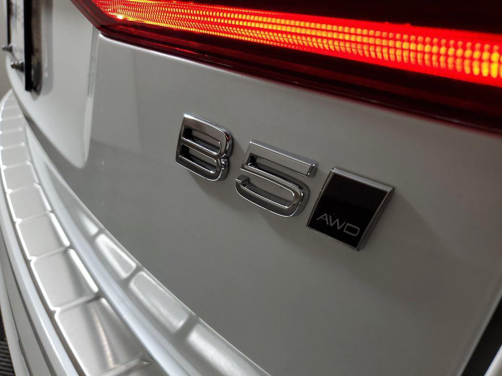 new 2026 Volvo XC60 car, priced at $58,105