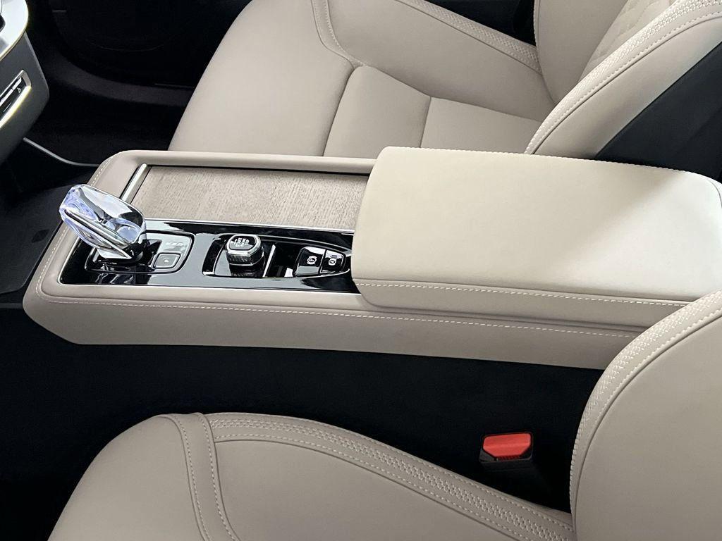 new 2026 Volvo XC90 car, priced at $72,744