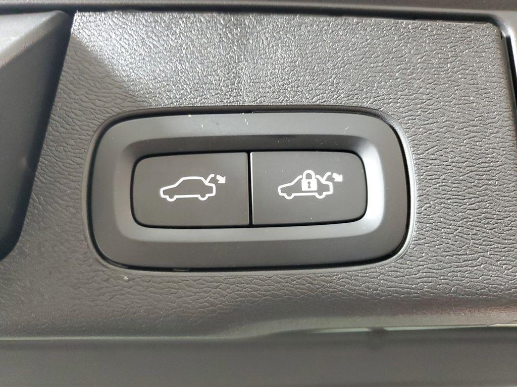 used 2023 Volvo XC60 car, priced at $35,532