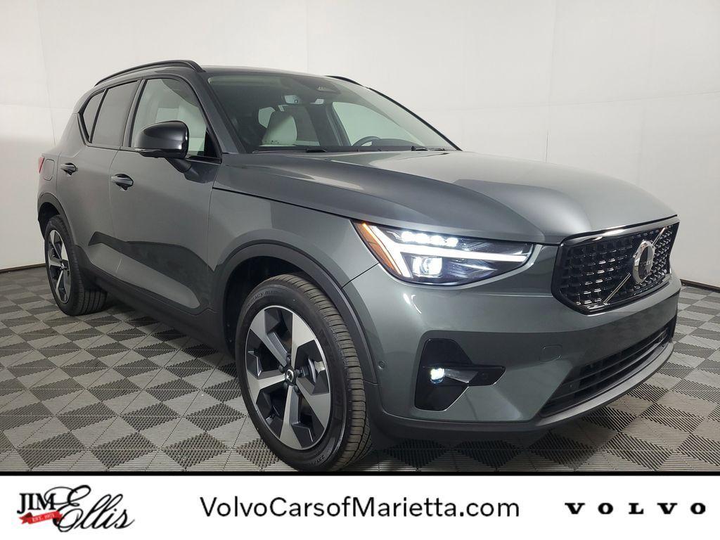 new 2026 Volvo XC40 car