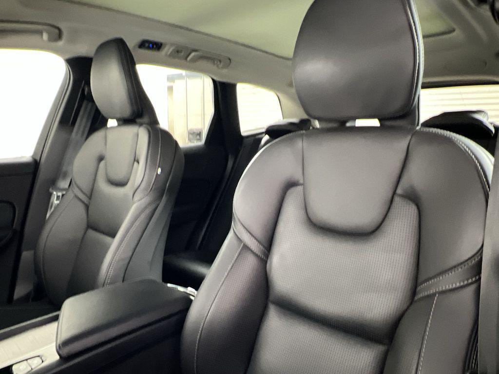 used 2021 Volvo XC60 car, priced at $26,752