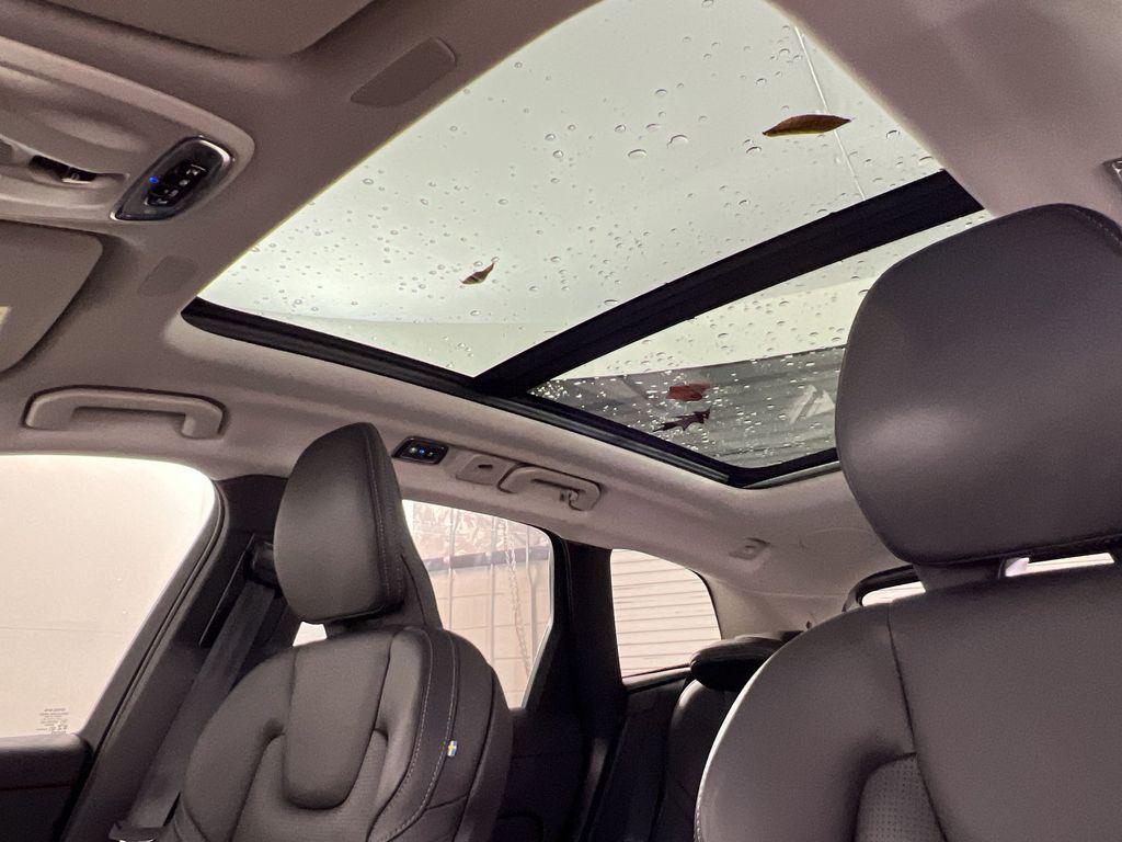 used 2021 Volvo XC60 car, priced at $26,752