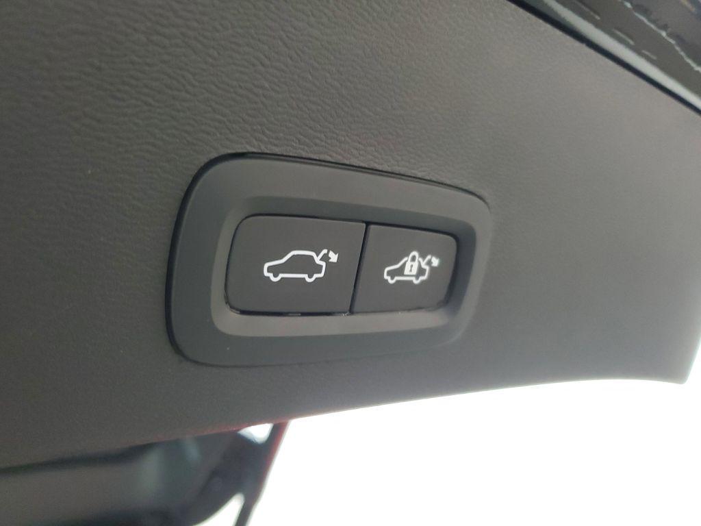 used 2025 Volvo XC40 car, priced at $29,884