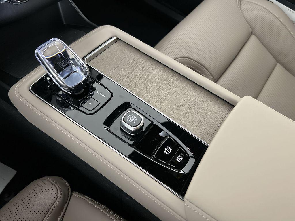 new 2026 Volvo XC90 car, priced at $77,380