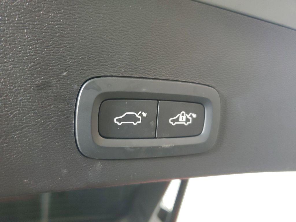 used 2025 Volvo XC40 car, priced at $28,981