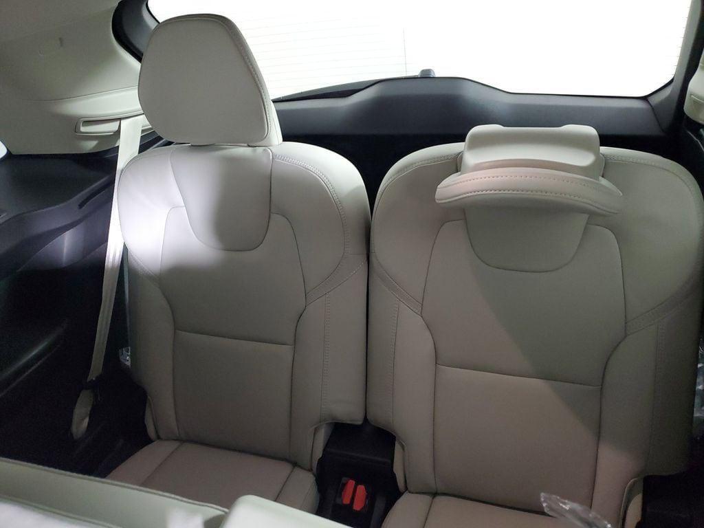 new 2026 Volvo XC90 car, priced at $78,689