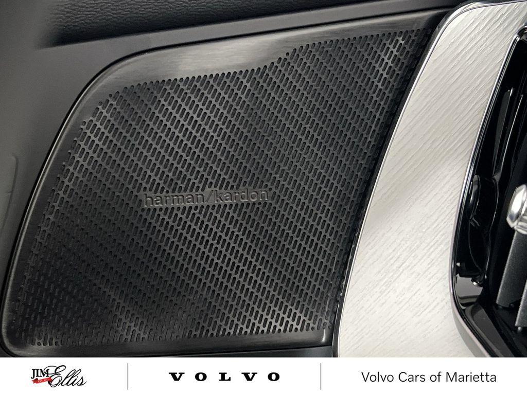 new 2026 Volvo XC60 car, priced at $63,935