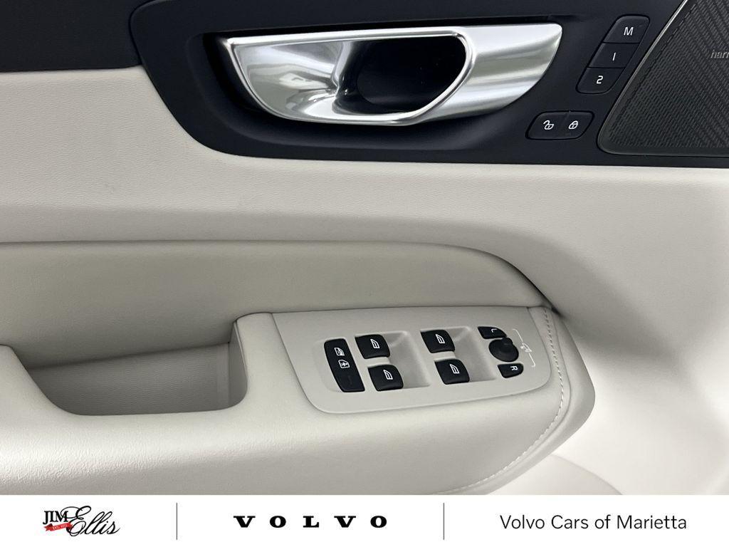 new 2026 Volvo XC60 car, priced at $63,935