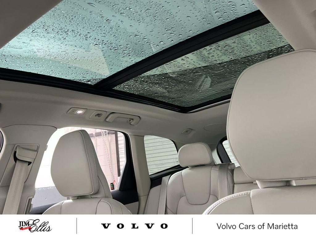 new 2026 Volvo XC60 car, priced at $63,935