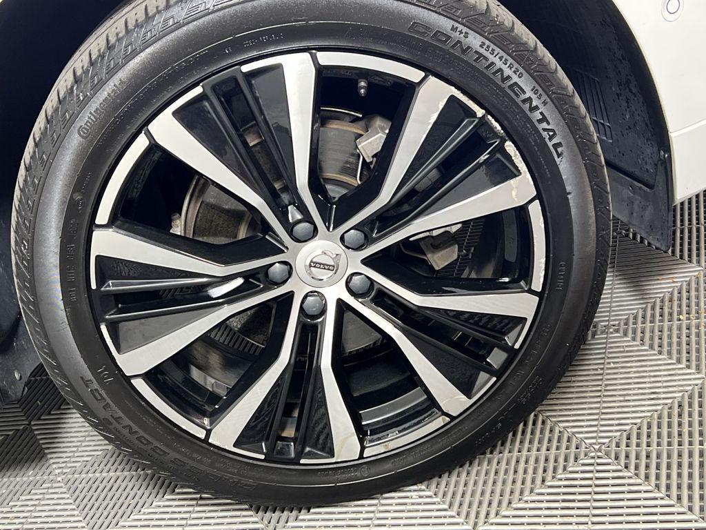 used 2023 Volvo XC60 car, priced at $31,225