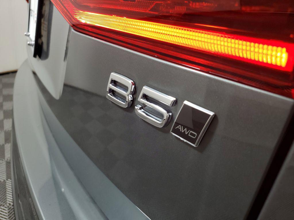 new 2026 Volvo XC60 car, priced at $58,934