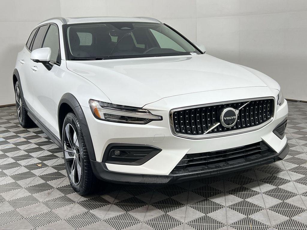 used 2025 Volvo V60 Cross Country car, priced at $41,027