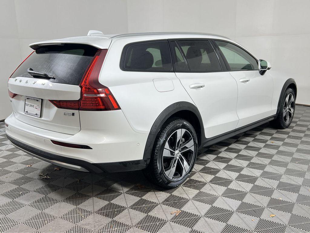 used 2025 Volvo V60 Cross Country car, priced at $41,027