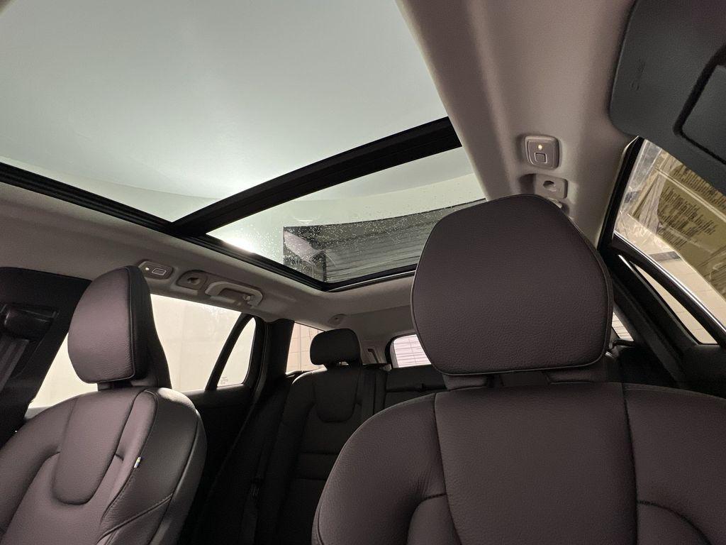 used 2025 Volvo V60 Cross Country car, priced at $41,027