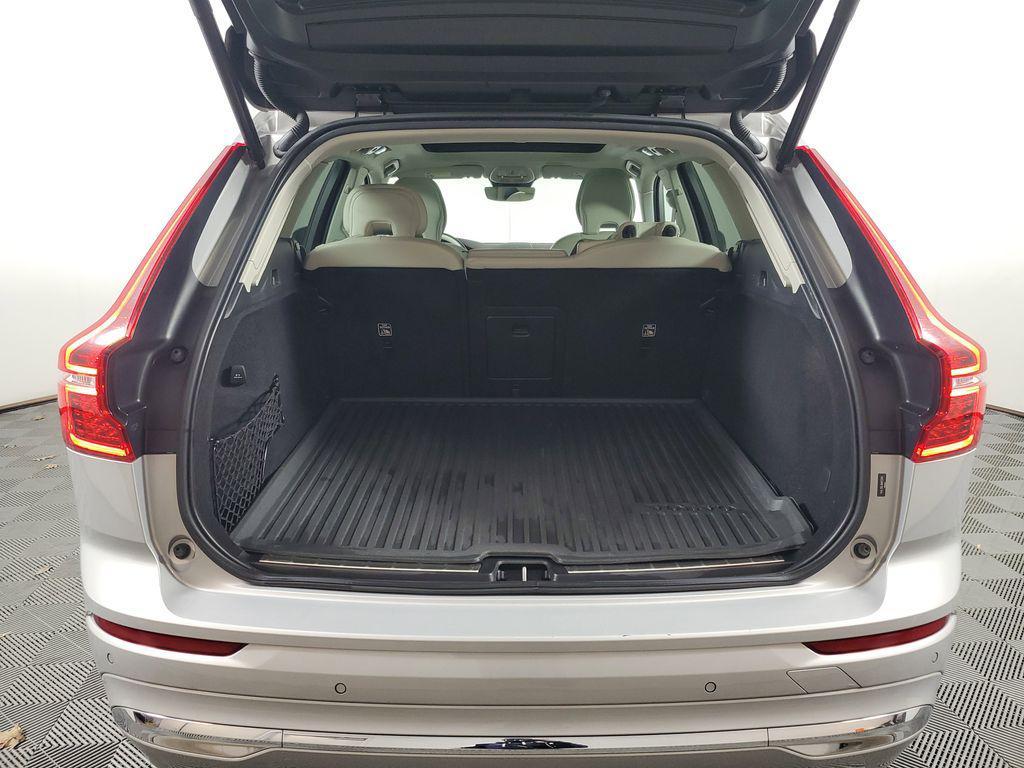 used 2022 Volvo XC60 car, priced at $30,917