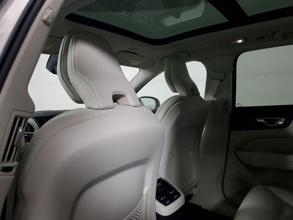 used 2022 Volvo XC60 car, priced at $30,917