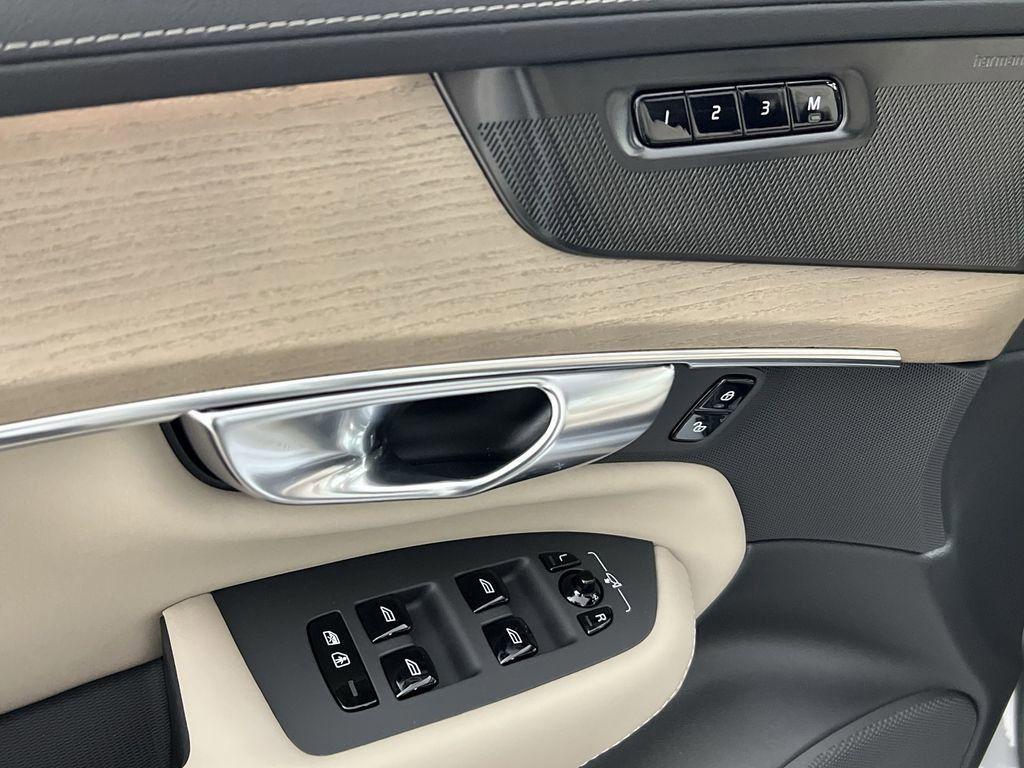 new 2026 Volvo XC90 car, priced at $72,624