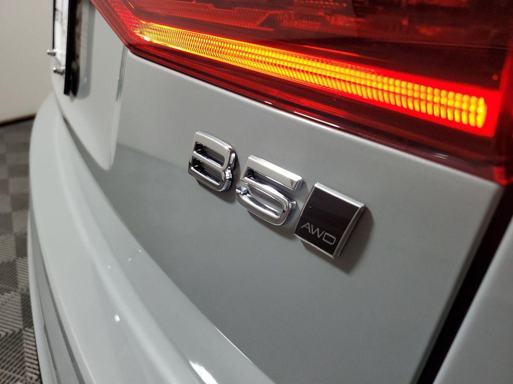 new 2026 Volvo XC60 car, priced at $58,484