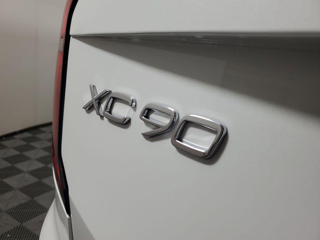 new 2026 Volvo XC90 car, priced at $76,069