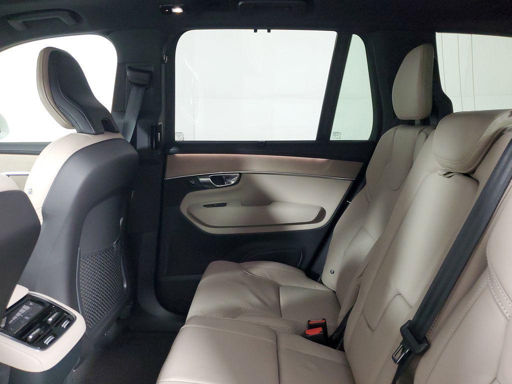 new 2026 Volvo XC90 car, priced at $76,069
