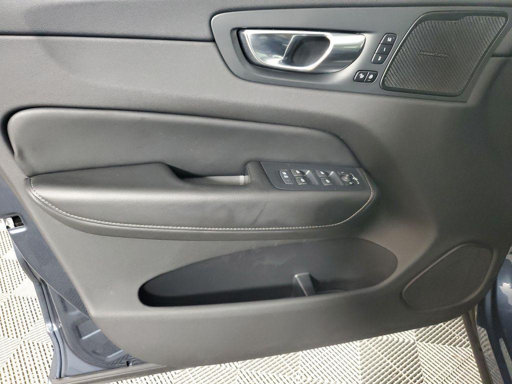 used 2021 Volvo XC60 car, priced at $30,981