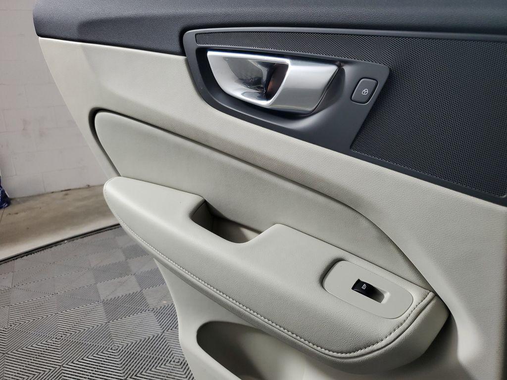 used 2023 Volvo XC60 car, priced at $32,894