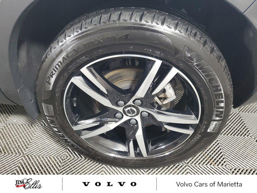 used 2025 Volvo XC40 car, priced at $29,998