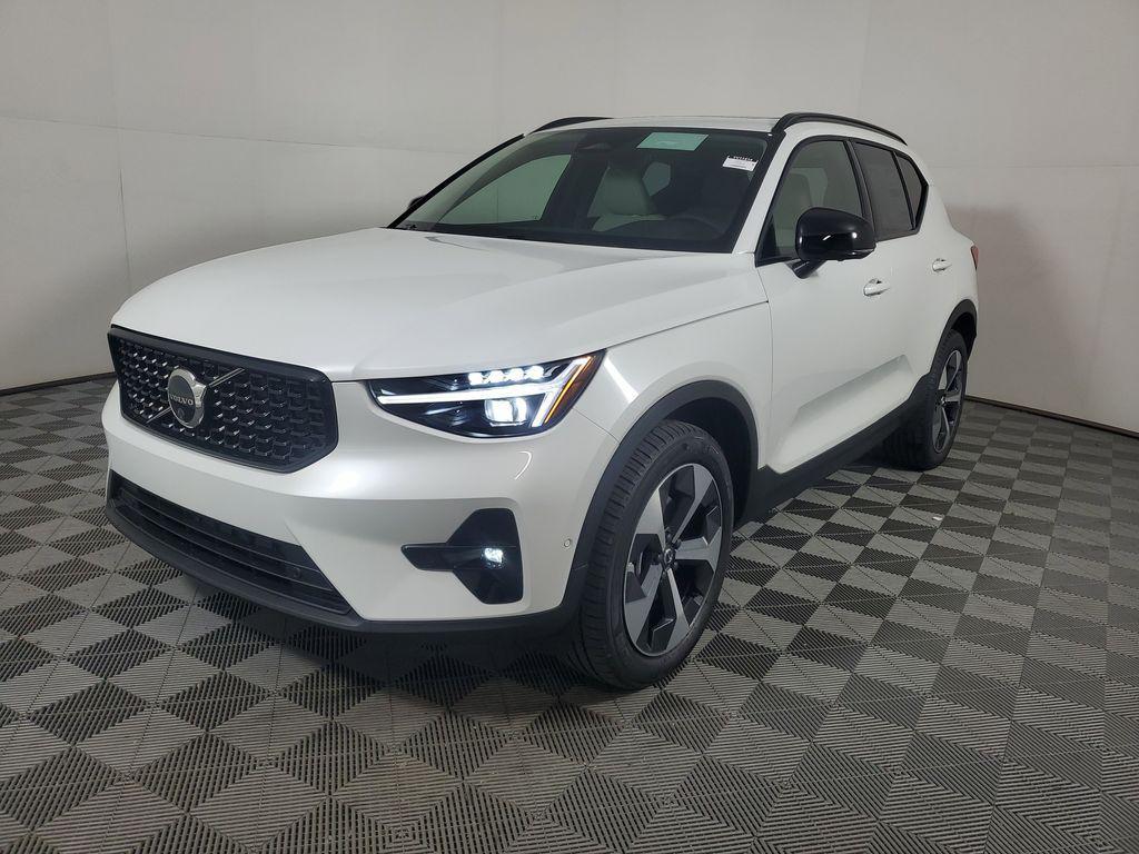 new 2026 Volvo XC40 car, priced at $51,655