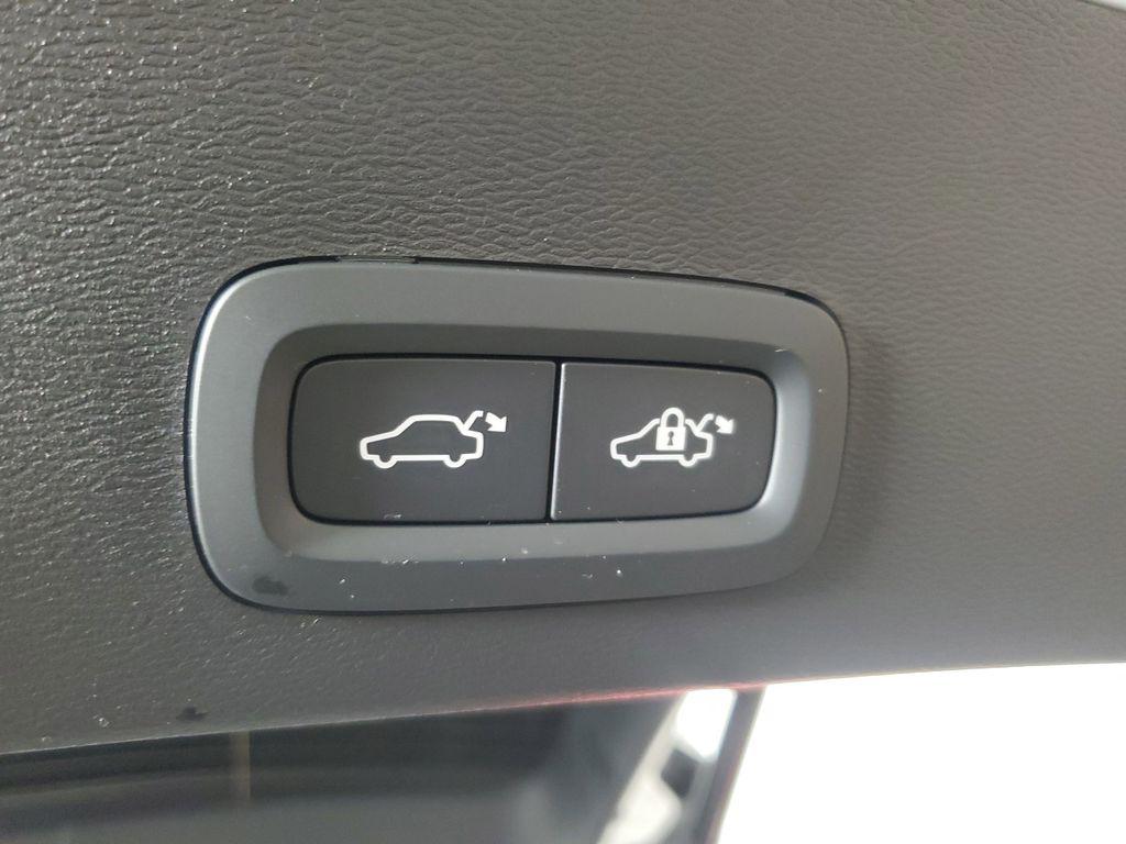 new 2026 Volvo XC40 car, priced at $51,655