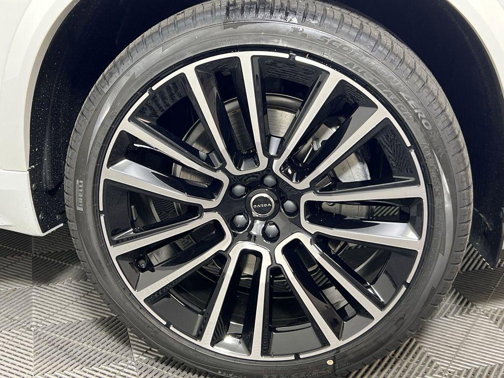 new 2026 Volvo XC90 car, priced at $80,955