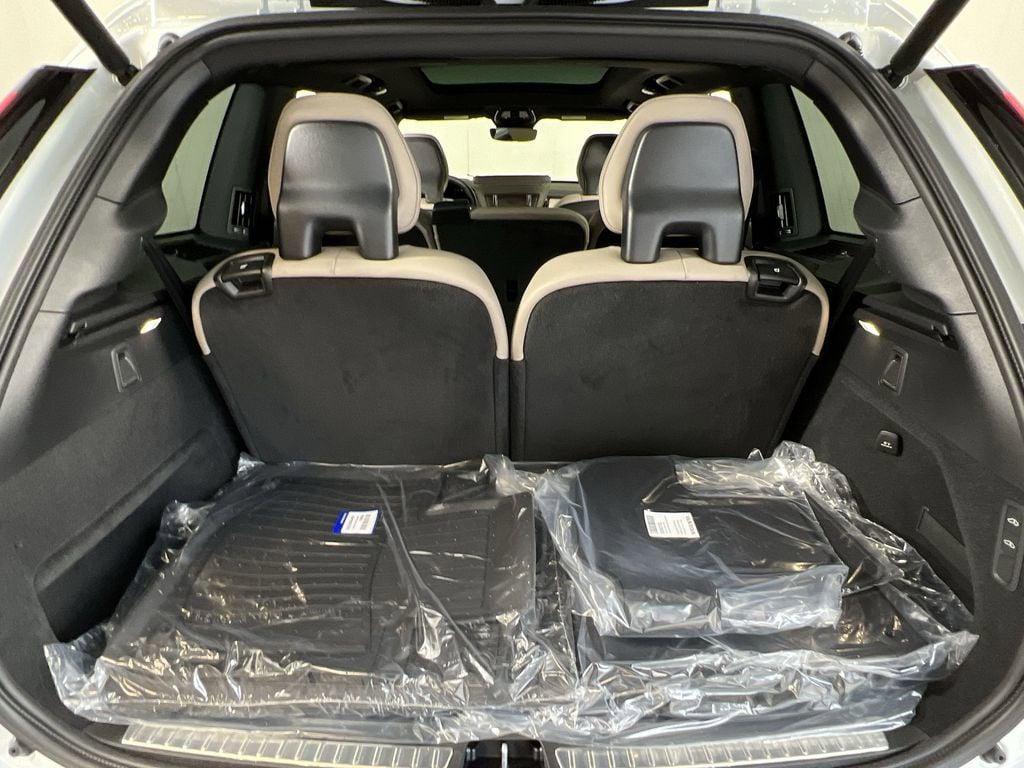 new 2026 Volvo XC90 car, priced at $81,754