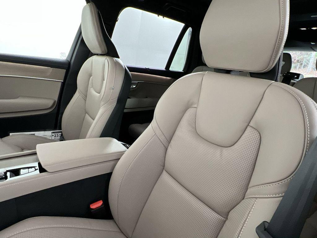new 2026 Volvo XC90 car, priced at $80,955