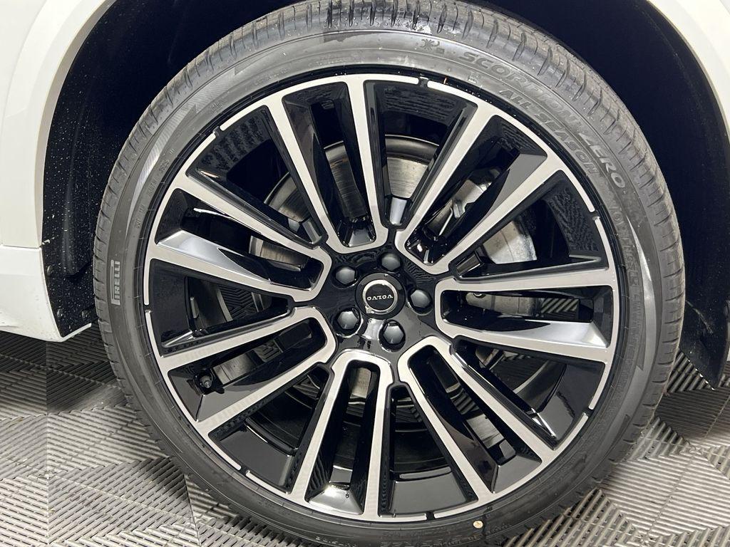 new 2026 Volvo XC90 car, priced at $80,955