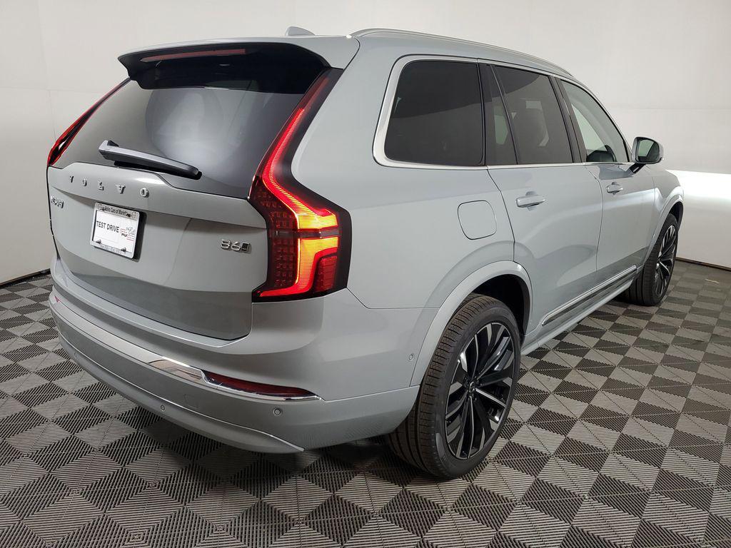 new 2026 Volvo XC90 car, priced at $76,069